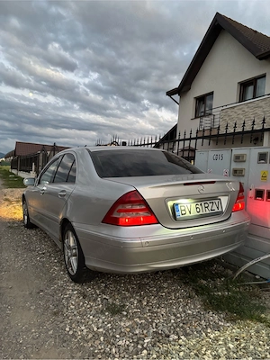 Mercedes-Benz C220 CDI W203 Elegance  - imagine 4