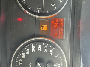 Vand BMW X1 2011 2.0 diesel Alb Perlat  - imagine 4