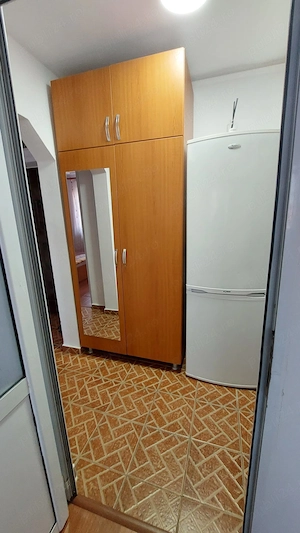 Apartament cu 2 camere in Mircea Cel Batran-Lic.Economic de Turism - imagine 2