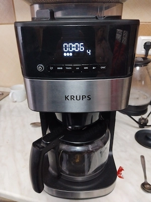 Aparat cafea care macina