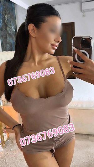 Poze Reale 100%  Sunt o brunetă fără grabă și curată 