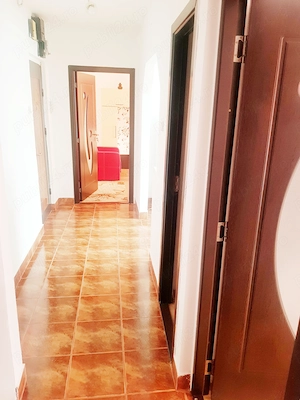 PROPRITAR, vand apartament decomandat, 2 camere, strada Muncii, locatie excelenta - imagine 9