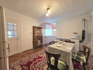 Casa traditionala cu istorie in satul Cornesti langa Tarnaveni Mures - imagine 15