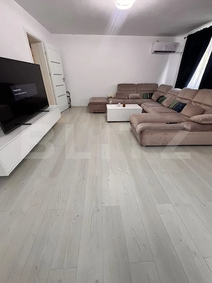 Apartament 3 camere de vânzare, 94 mp, zona Centrala - imagine 10
