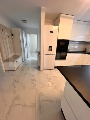 Apartament 3 camere de vânzare, 94 mp, zona Centrala - imagine 4