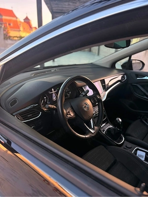 Opel Astra K Hatchback 2020 | 1.2 Turbo 145 CP | 86.000 km - imagine 2