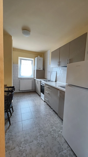 Ap 3 camere Strand Sibiu - imagine 3