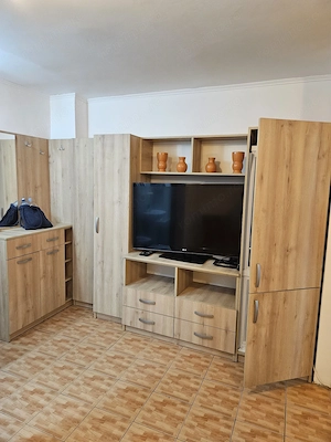Garsoniera transformata in 2 camere semidecomandat, zona Timpuri Noi Mihai Bravu Mall Vitan - imagine 6