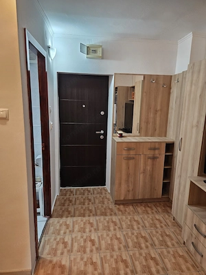 Garsoniera transformata in 2 camere semidecomandat, zona Timpuri Noi Mihai Bravu Mall Vitan - imagine 7