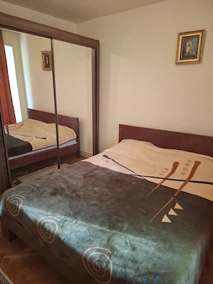 Inchiriez apartament cu 3 camere decomandat - imagine 5