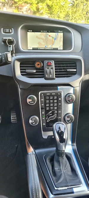 Volvo v40 D3 R-Desig Momentum - imagine 7