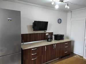 Apartament de închiriat, decomandat, cu 3 camere  - imagine 3