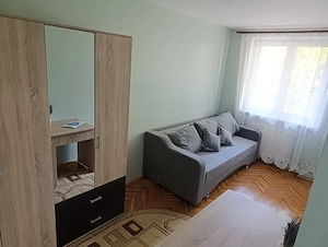 Apartament de închiriat, decomandat, cu 3 camere  - imagine 2