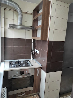 Apartament de închiriat, decomandat, cu 3 camere  - imagine 4