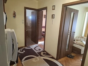 Apartament cu 3 camere de inchiriat in zona Sagului decomandat