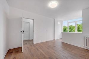 TITAN – OZANA, APARTAMENT 3 CAMERE 66 MP TOTAL, ETAJ 3 DIN 4, RENOVAT TOTAL! - imagine 7