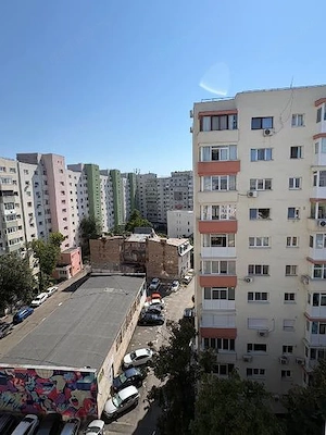 Apartament de închiriat   prima închiriere, bloc proaspăt reabilitat, luminos, v - imagine 3