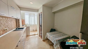 Apartament 2 camere decomandat de închiriat   Micro 18, etaj 1 - imagine 7