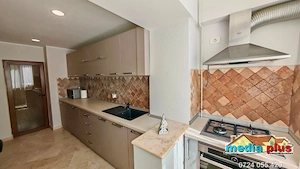 Apartament 2 camere decomandat de închiriat   Micro 18, etaj 1 - imagine 8