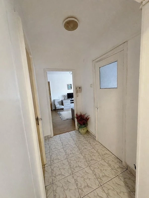 Apartament 3 camere, de inchiriat, Piata Moghioros Dr. Taberei - imagine 2