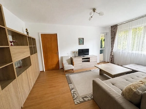 Apartament 3 camere, de inchiriat, Piata Moghioros Dr. Taberei - imagine 2