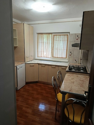 Inchiriez apartament 3 camere decomandat, mobilat si utilat, parc Regina Maria - sector 1, str Turda - imagine 2