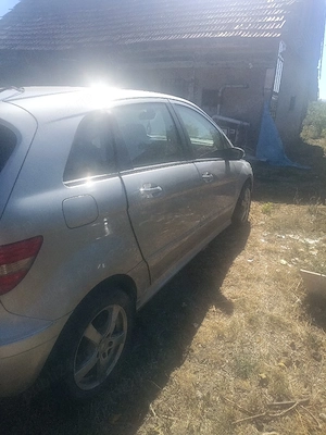 vand mercedes b200 - imagine 2