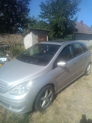 vand mercedes b200 - imagine 5