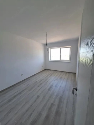 Apartament 3 camere Sanpetru - imagine 4