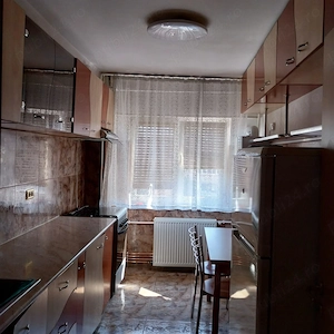 Inchiriez apartament 2 camere Central-Zavoi - imagine 2