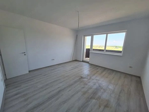 Apartament 3 camere Sanpetru - imagine 6