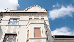 2 camere. Adresă centrală. 99 mp construiți. 2 băi. Etaj 3. - imagine 2