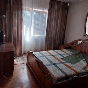 Inchiriez apartament 2 camere Central-Zavoi - imagine 4