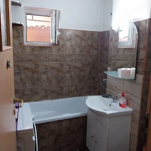 Inchiriez apartament 2 camere Central-Zavoi - imagine 6