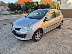 Renault Clio 1.5 Diesel  Inmatriculat Ro  - imagine 4