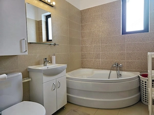 Apartament 2 camere Otopeni, utilat si mobilat, loc parcare - imagine 8