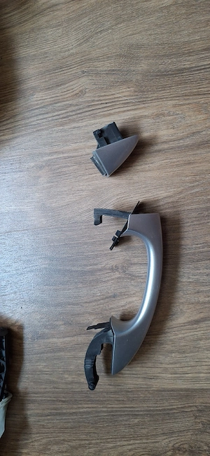 Mâner exterior ușă stânga spate Skoda Octavia 3 argintiu original cu căpăcel - imagine 3