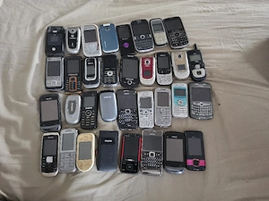 Vand diverse telefoane 