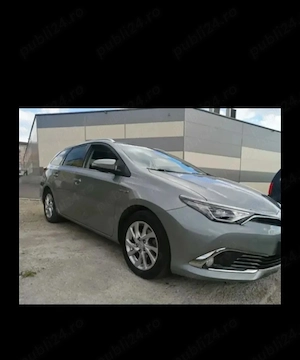 Vand Toyota Auris break hybrid - imagine 2