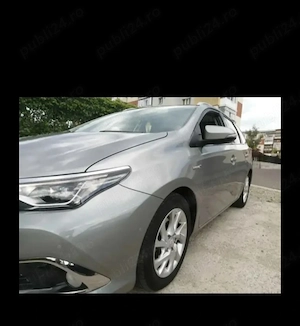 Vand Toyota Auris break hybrid - imagine 3