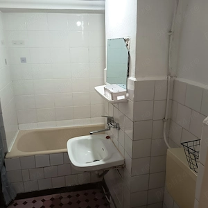 2 Decomandate, ultracentral, mobilat, 200 euro  - imagine 4