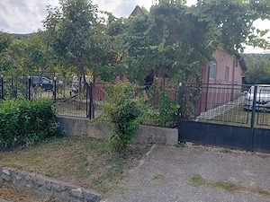 Casa la țară in zona frumoasă  - imagine 2