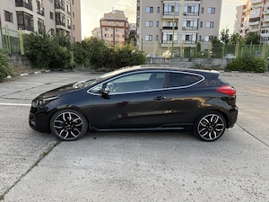 Kia Pro Ceed GT 204cp - full options cu recaro, trapa, evacuare Foxx omologata - imagine 5