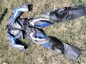 Costume din piele moto cu protectoare 50 52. ProBiike profesionale. 