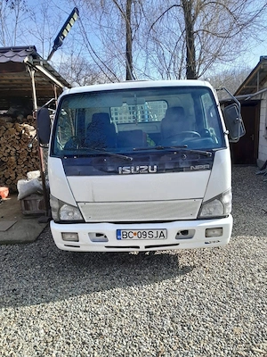 Vand camion Isuzu 3.5 tone basculabil pe 3 parti 