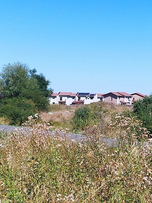 Vând parcela intravilan 600mp pentru locuințe (duplex) Săcălaz in spate la Primavera  - imagine 6