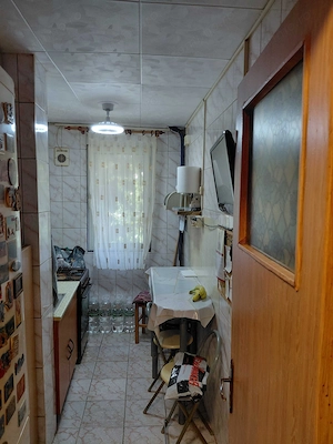 Vand apartament 2 camere Militari - imagine 2