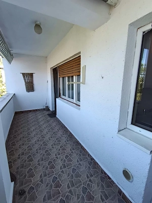 Apartament cu 3 camere, 2 băi și garaj ,cartier Sasar - imagine 3