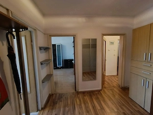 Apartament cu 3 camere, 2 băi și garaj ,cartier Sasar - imagine 7