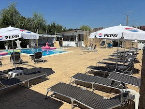 Spațiu Comercial Restaurant cu 5 piscine Ghermănești - imagine 3